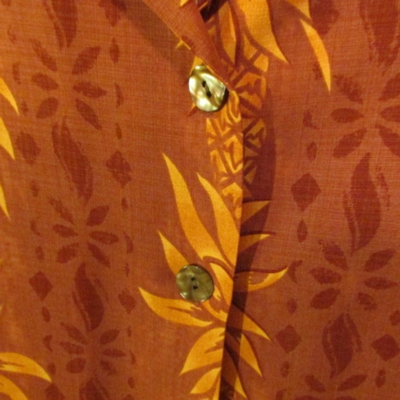 Tommy Bahama Cropped Hawaiian Shirt, Size L - Picture 5 of 6